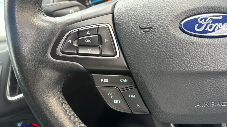 Ford Focus 1.0 EcoBoost 125 Titanium 5dr Petrol Hatchback